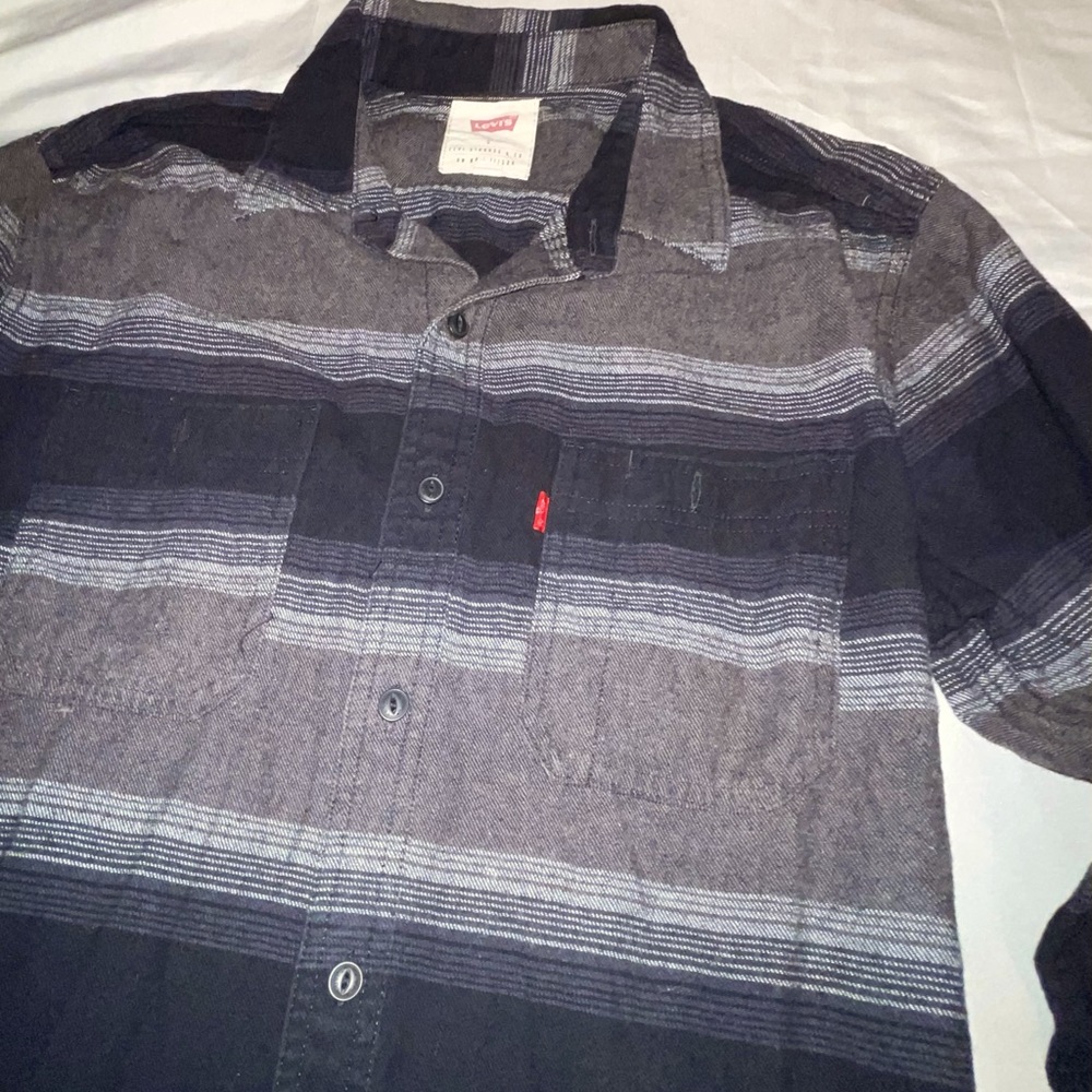Levi button down flannel men small